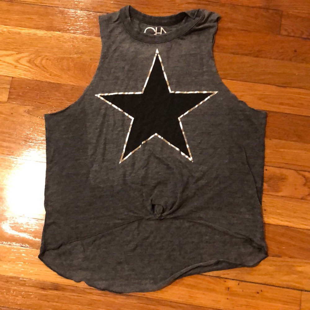 All grey with a black star in the middle